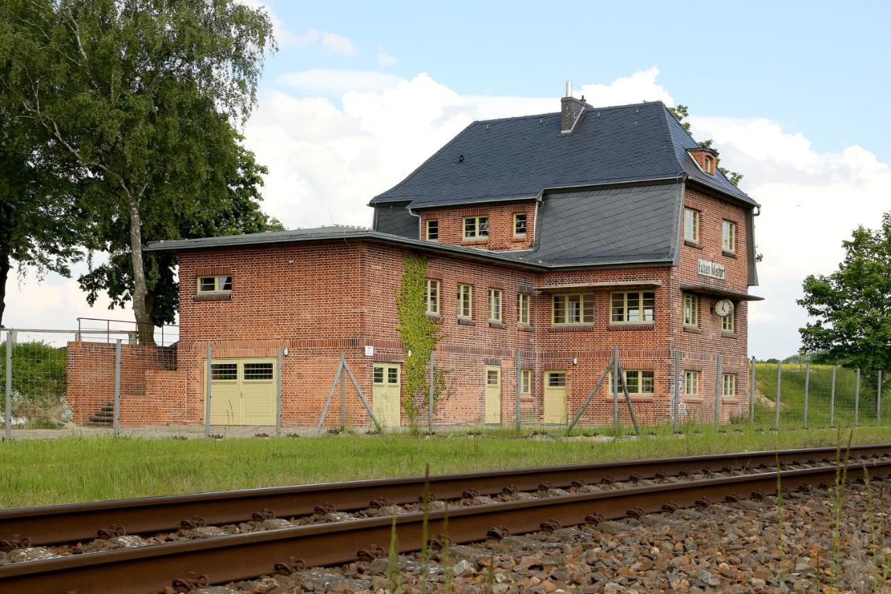 Apartamento Bahnhof Hohen Mistorf Exterior foto