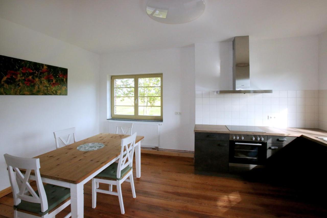 Apartamento Bahnhof Hohen Mistorf Exterior foto